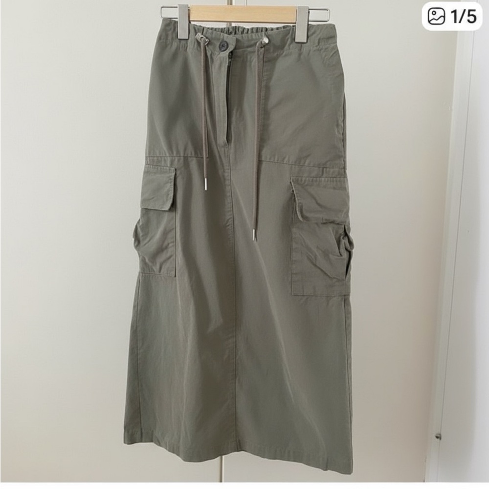 Oak + Fort midi Cargo Skirt: Size XS